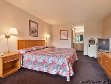 Days Inn By Wyndham Bedford Habitación foto